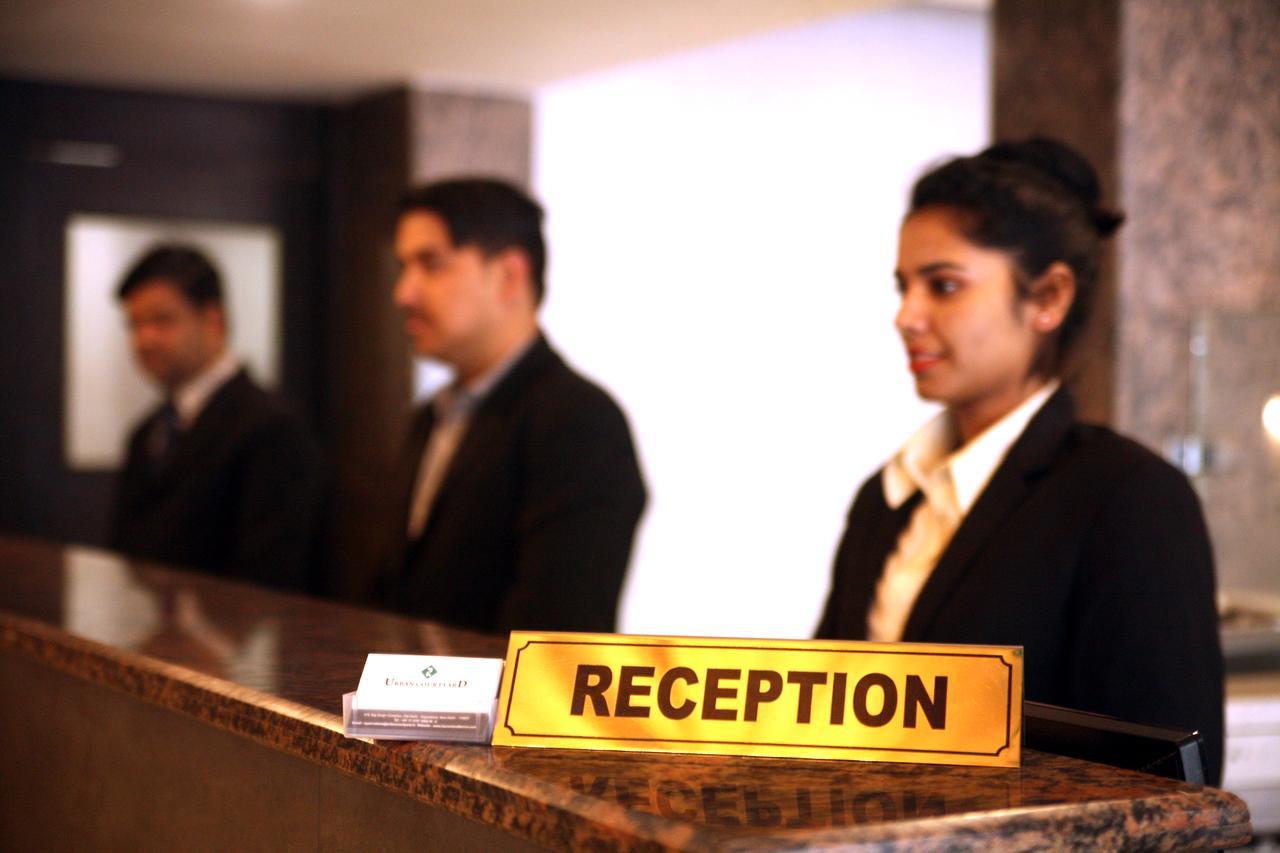 Capital O 7331 Hotel Downtown Yeni Delhi Dış mekan fotoğraf