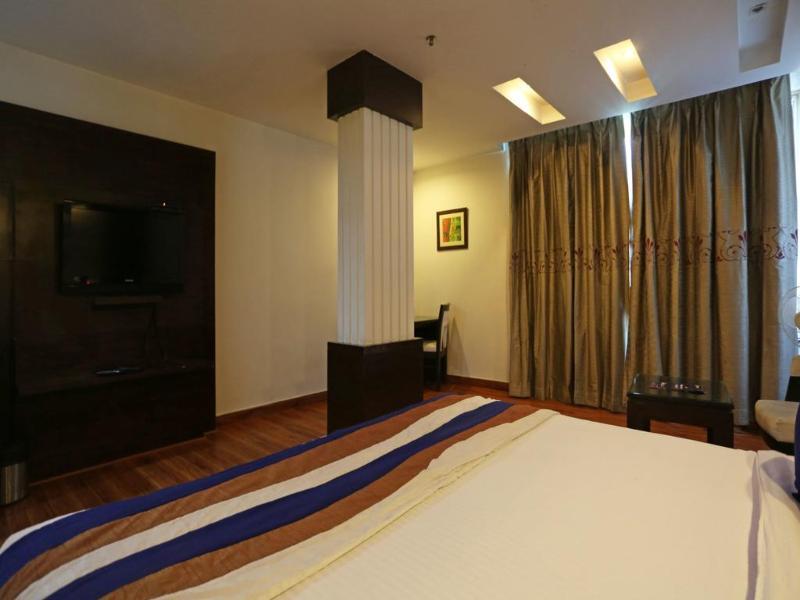 Capital O 7331 Hotel Downtown Yeni Delhi Dış mekan fotoğraf