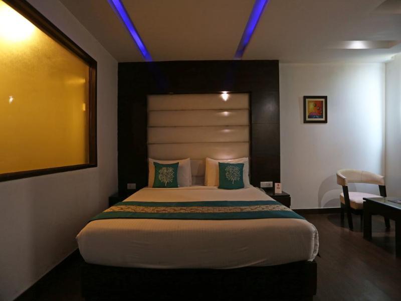 Capital O 7331 Hotel Downtown Yeni Delhi Dış mekan fotoğraf